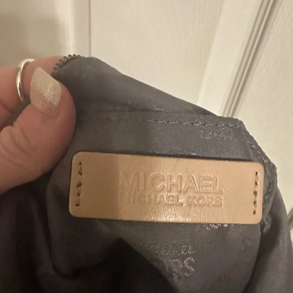 Micheal Kors Tote Mk Pebbled  leather Purse shoulder bag - Picture 8 of 15